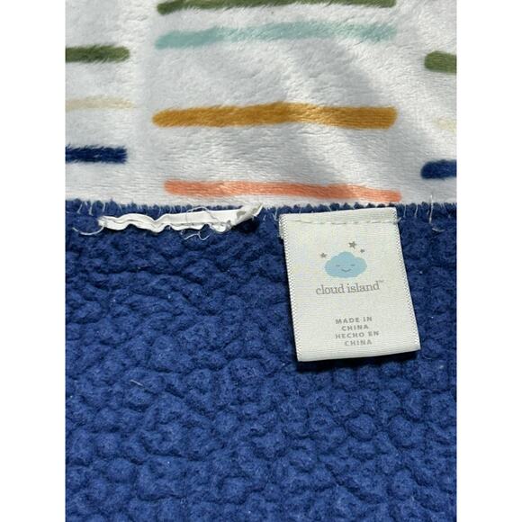 Cloud Island Baby Blanket Colorful Lines Dashes Blue Sherpa Target 2021 - Picture 6 of 6